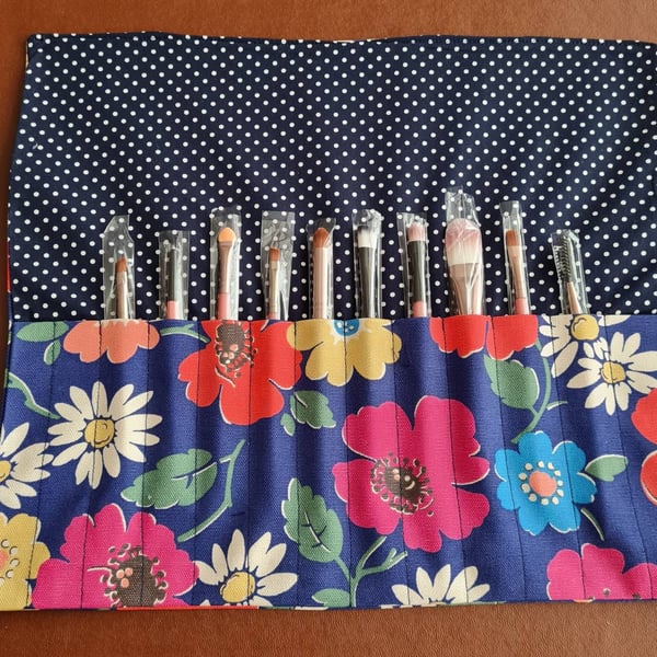 Cath Kidston make up brush roll (with brushes)