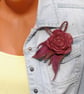 Handmade Felt Wool Flower Brooch – Soft Elegance - Image 1