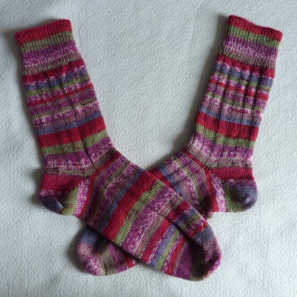 Hand-cranked Knitted Ribbed Wool Socks Size 8 to 9