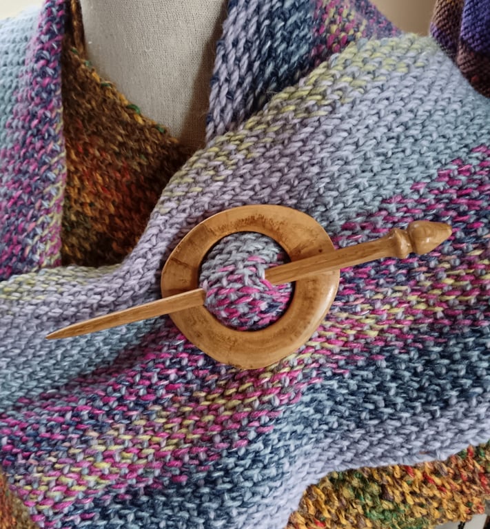 Shawl Brooch Pin Set,Scarf Wrap,Natural Fastener, Saori,Celtic hold, turned,clip