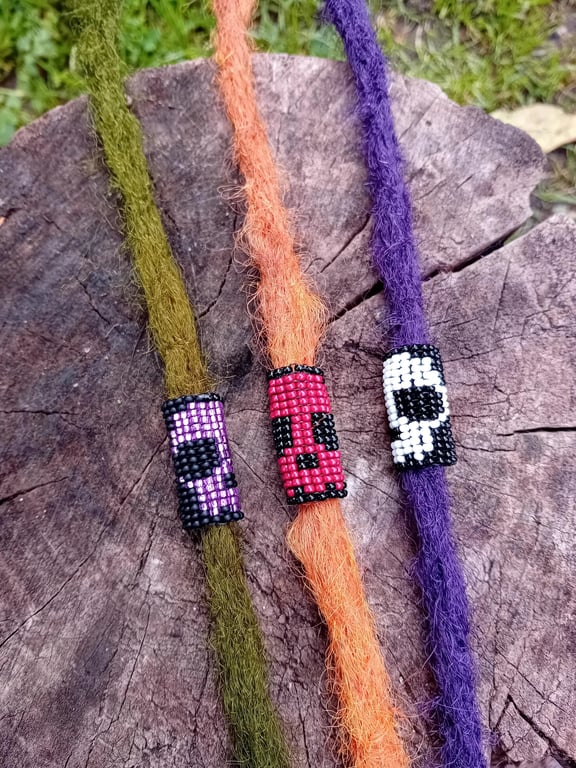 Skull pattern beaded dreadlock beads