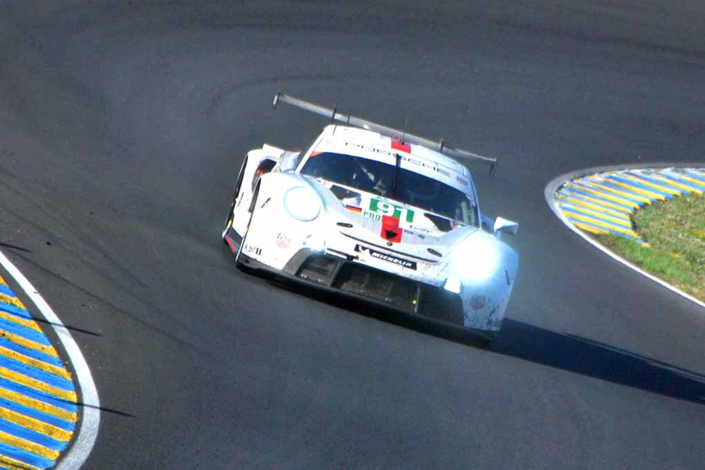Porsche 911 RSR 24 Hours of Le Mans 2022 Photograph Print