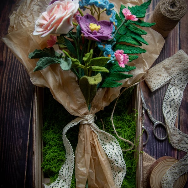 Runaway Princess - Rose, hellebores and forget-me-not felt bouquet