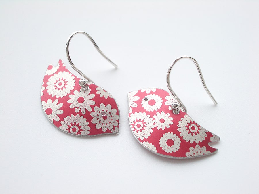  Bird earrings in red with flowers