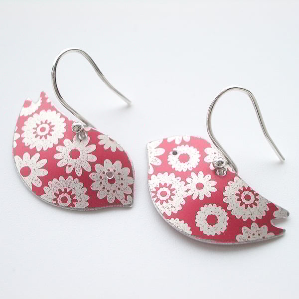  Bird earrings in red with flowers