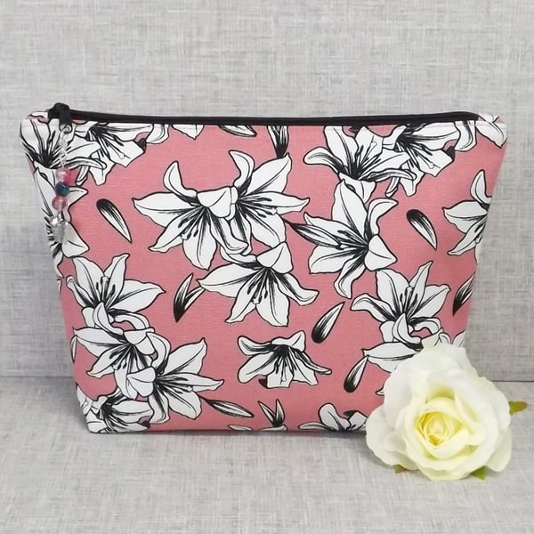 Large zipped pouch, cosmetic bag, lilies. Large size
