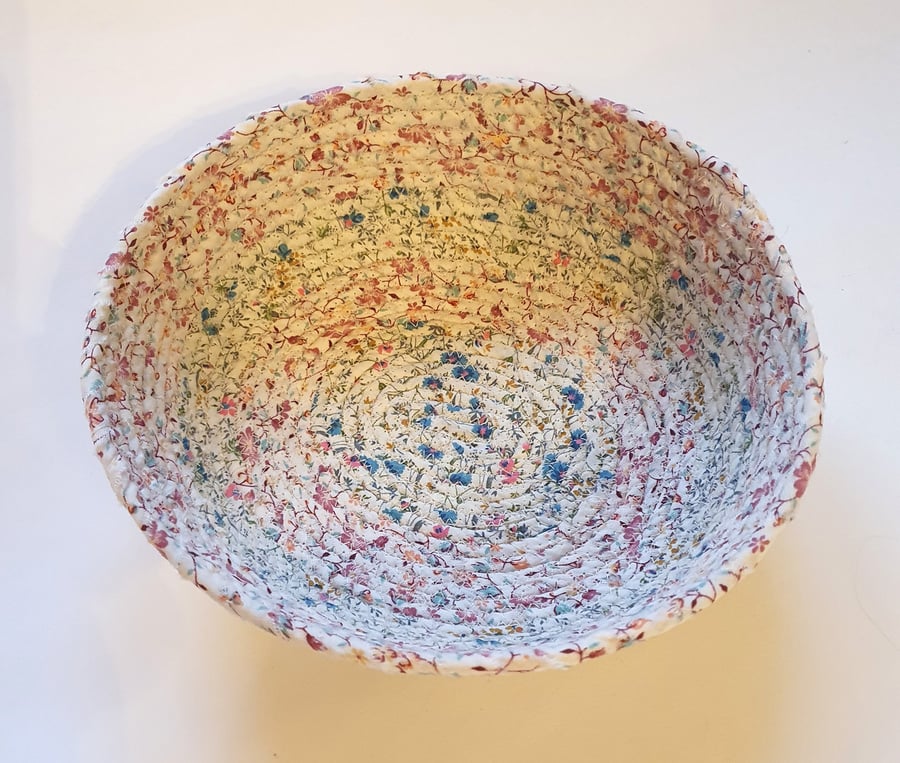 Pretty tiny print basket