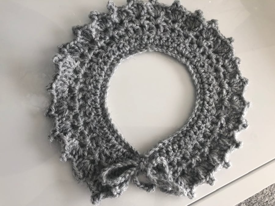 Child's Crochet Alpaca Yarn Collar Silver Grey