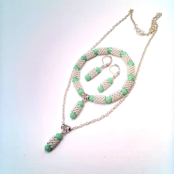 Mint Green Faceted Beads and Silver Snowflake Spacers 3 Piece Jewellery Set