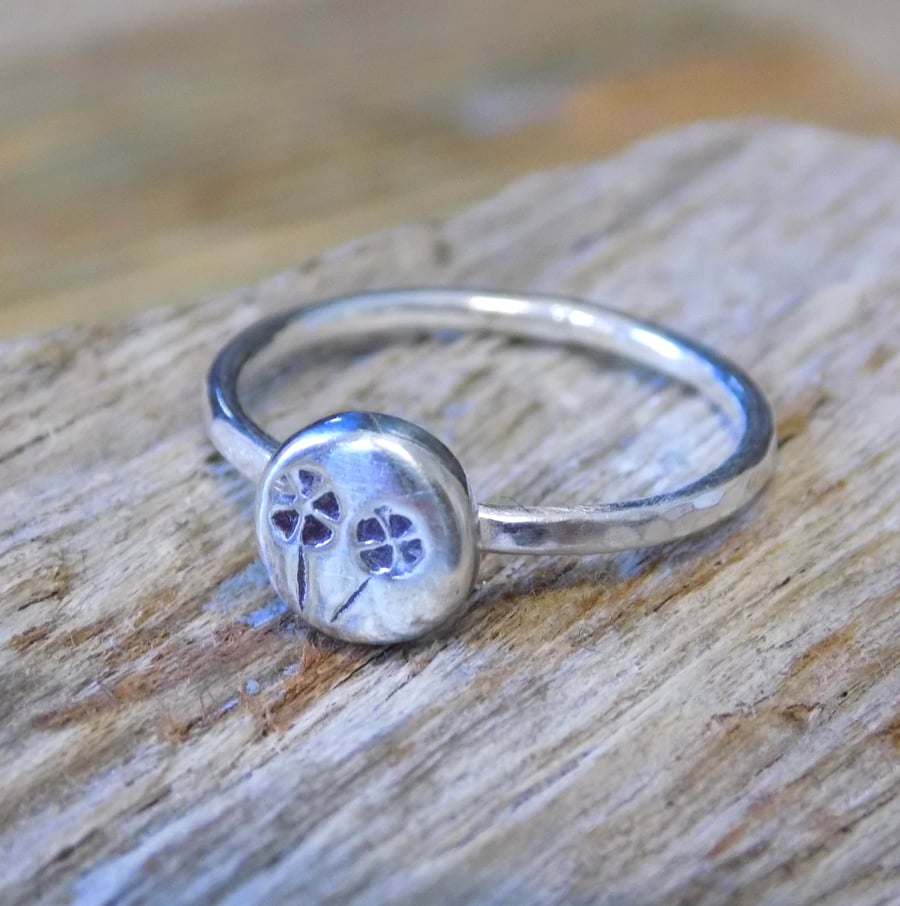 sterling silver 'spring flowers' skinny , stacking ring ,size N