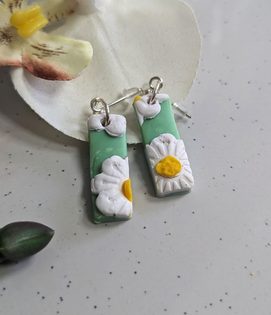 Floral Drop Abstract Earrings - Green