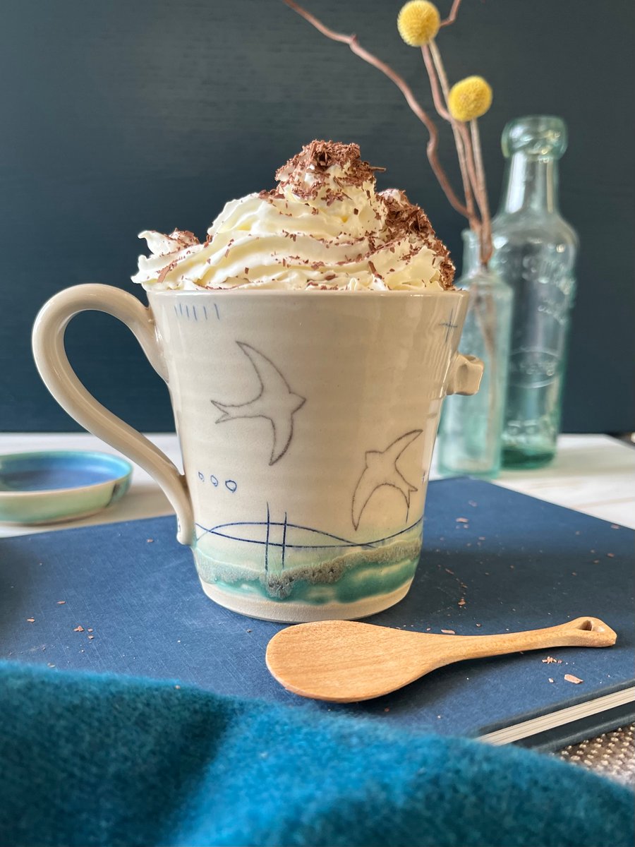 Ceramic handmade hot chocolate mug - Swift design