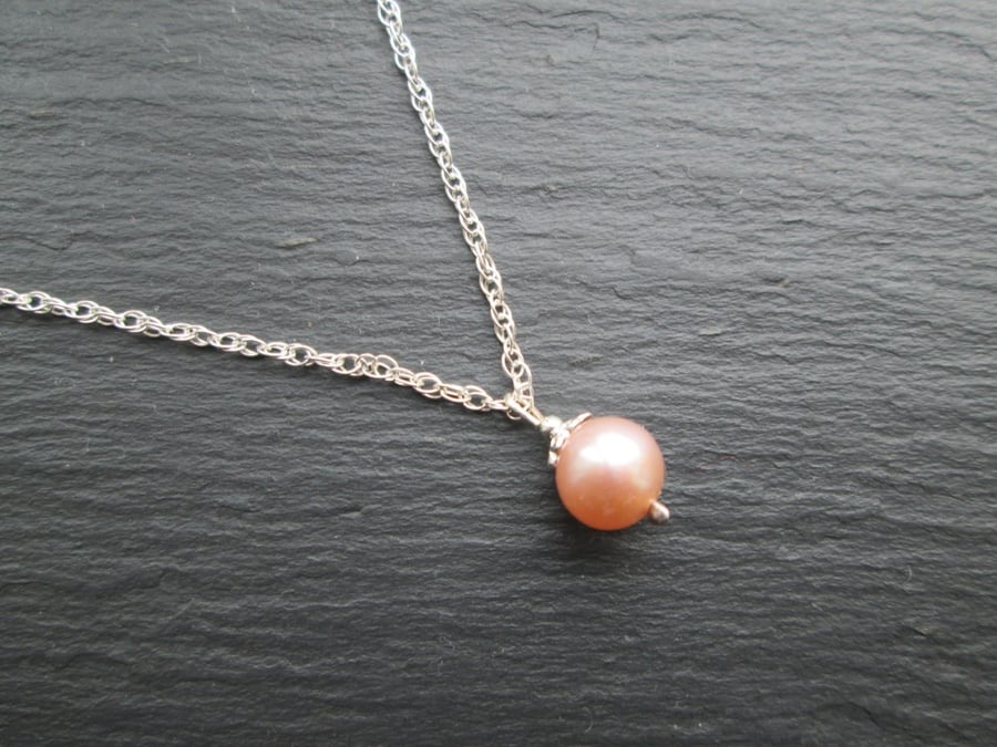 Peach Pearl Pendant Necklace