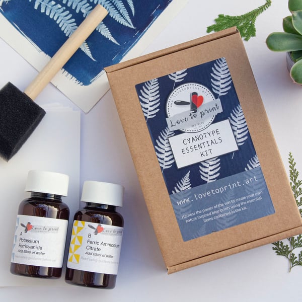 Cyanotype Essentials Kit for making blue prints