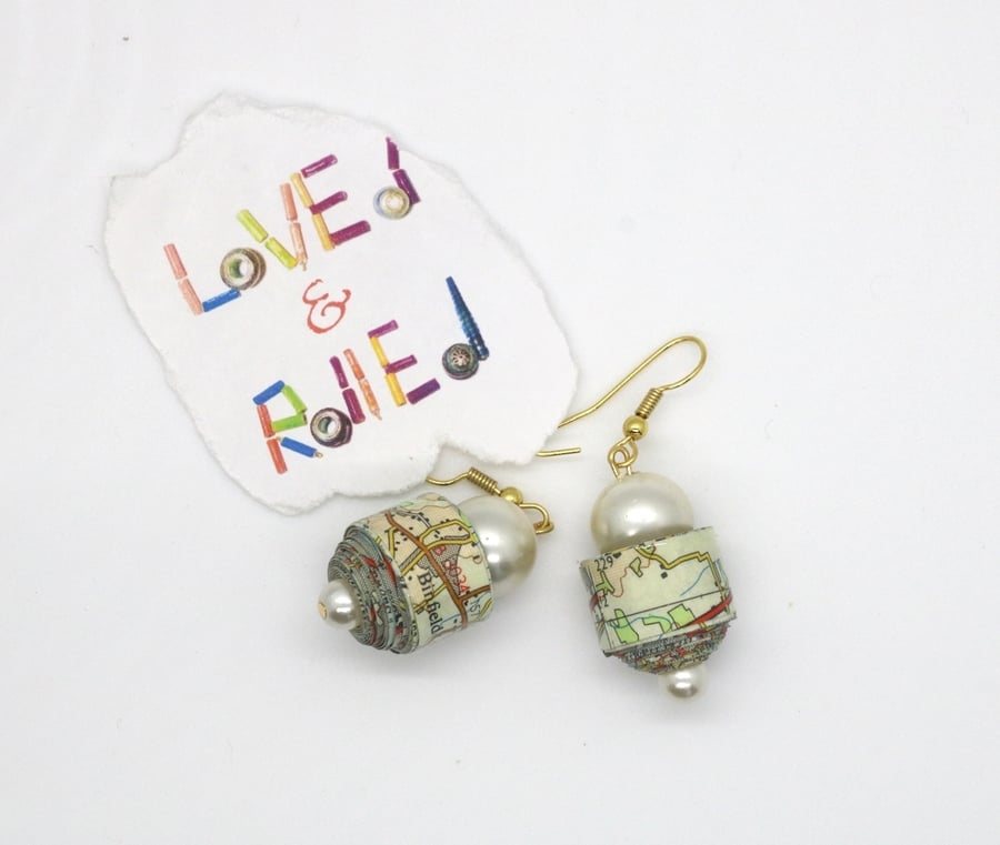 Map paper beaded earrings with pearl beads