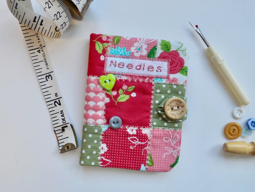 Patchwork sewing needle case red and green