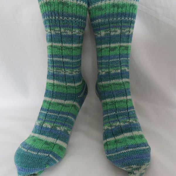 Hand-cranked Knitted Ribbed Wool Socks Size 6 to 7