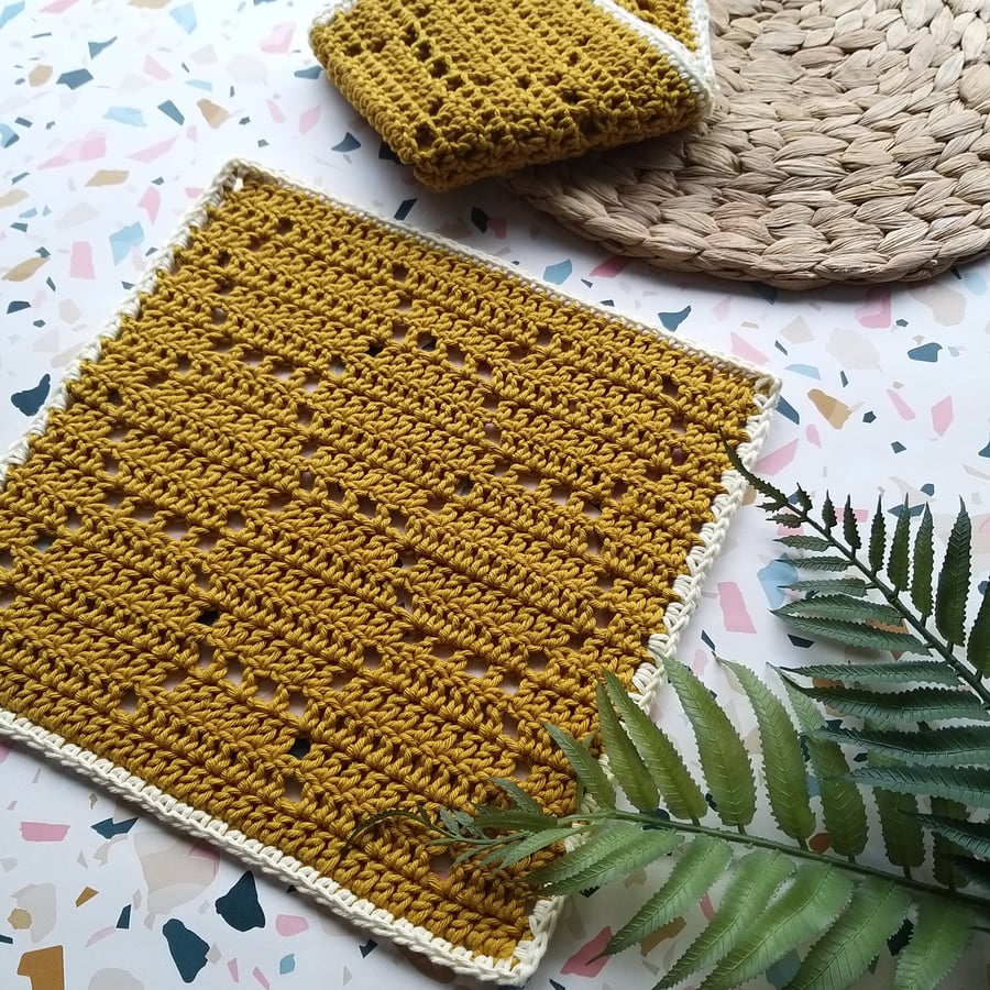 Crochet Cotton Set of 2 Honeycomb Pattern Wash Cloth Dish Cloth