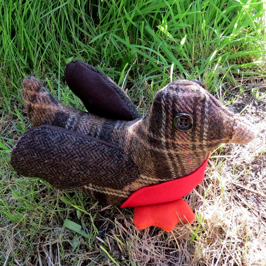 The quirky robin.  A festive robin doorstop.  