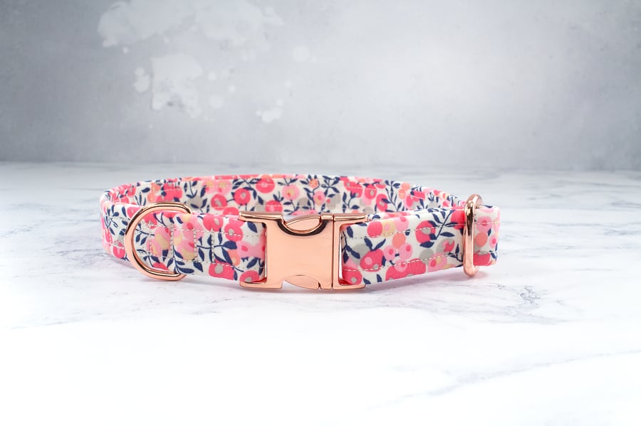Dog Collar handmade using Liberty of London Tana Lawn- Wiltshire Berry, Peach