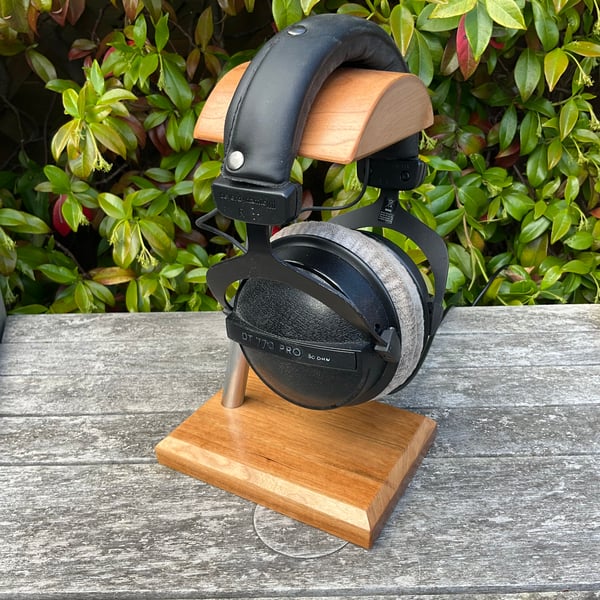 Headphone Stand (HS3)