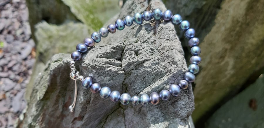 Peacock Cultured Pearl and Sterling Silver Slider Bracelet
