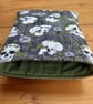 Skulls And Ivy Print Quilted Fabric Book Sleeve - Hardback Size - Image 5