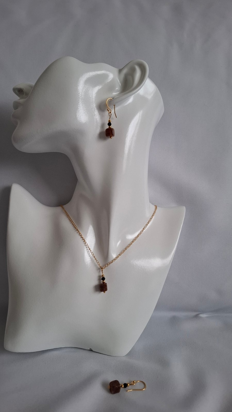 Sunny day - earnings and pendant