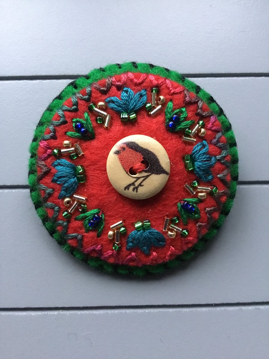 Hand Embroidered Robin Brooch