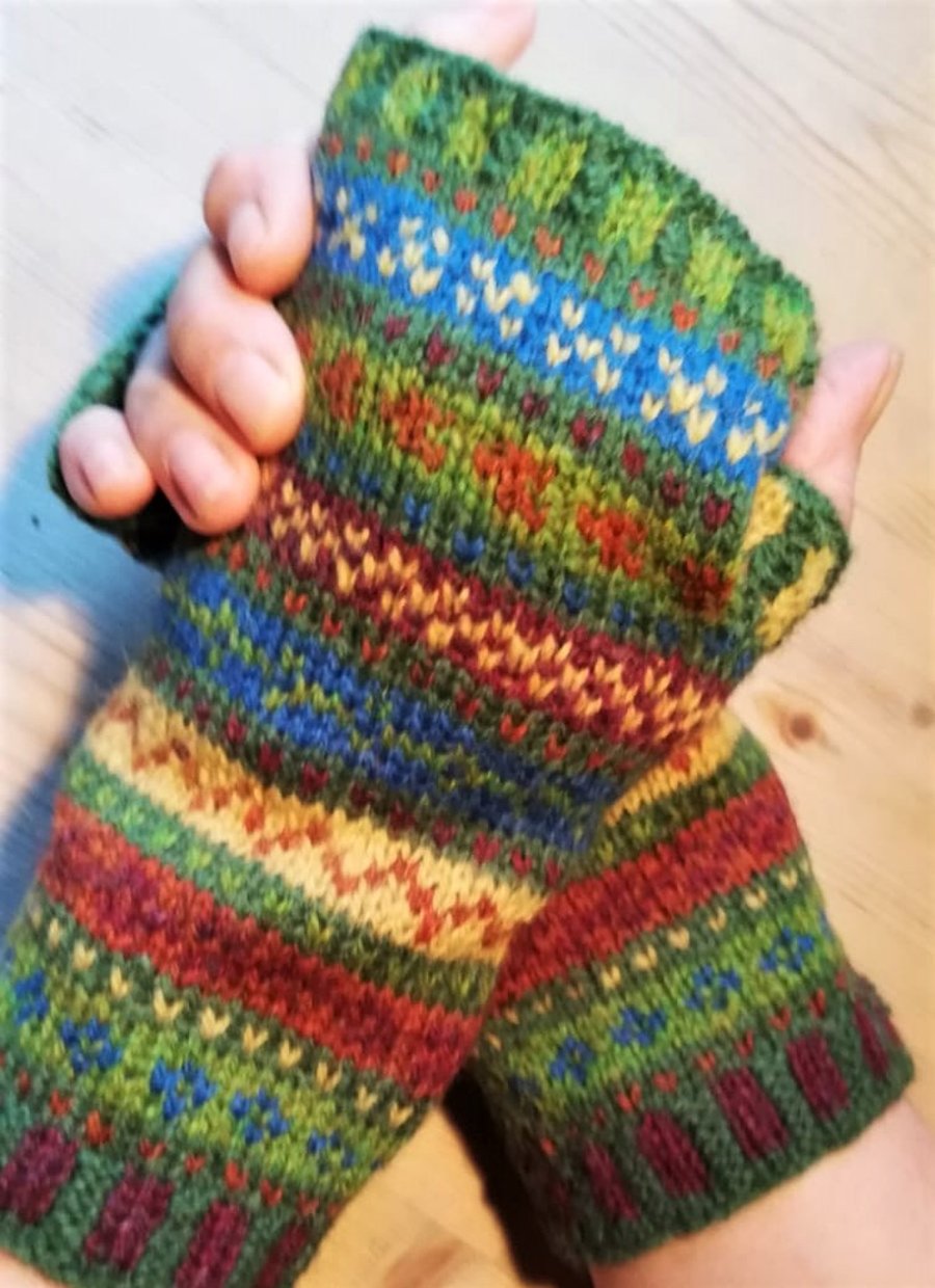 Knitting Pattern: Winter Walk in the Woods  Fair Isle Fingerless Gloves