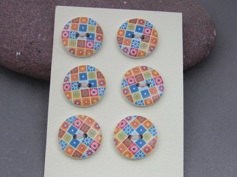 6 Medium Small Painted Round Wooden Craft Buttons