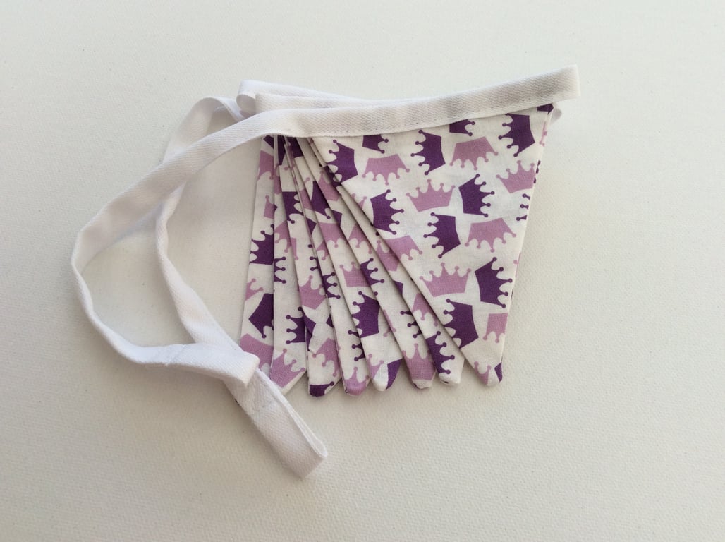 Bunting, Lilac & Purple Crowns, Purple Princess Crown Pattern
