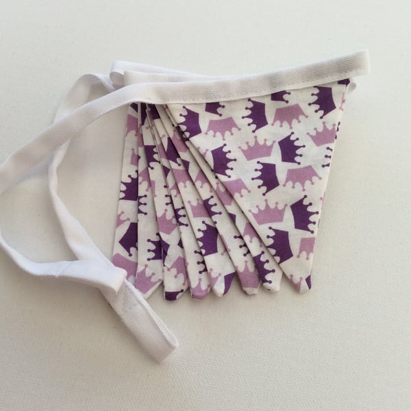 Bunting, Lilac & Purple Crowns, Purple Princess Crown Pattern