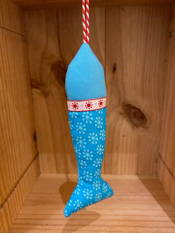 Hanging Fish Decoration (605)