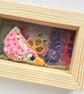 Mini shadow box frame 'Chelsea chick' - Image 3