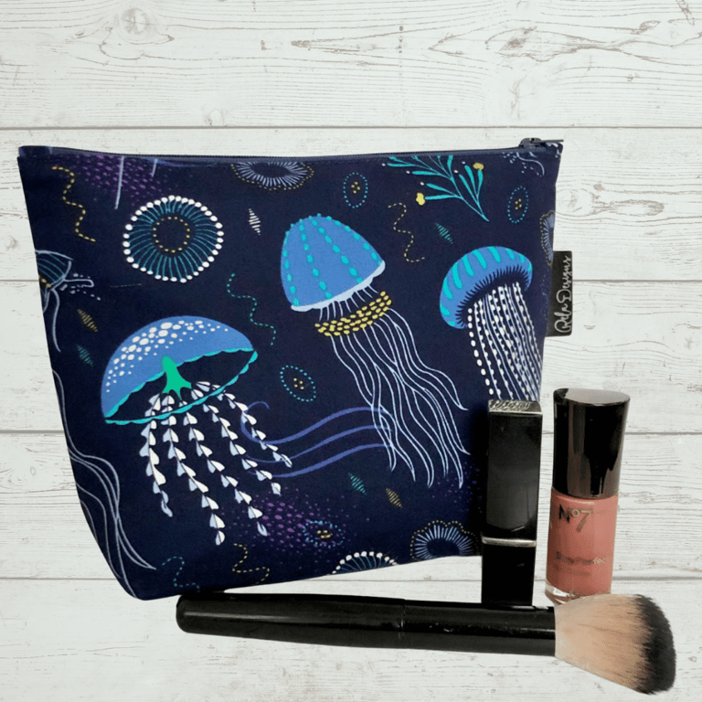 Makeup bags, dark blue jelly fish 