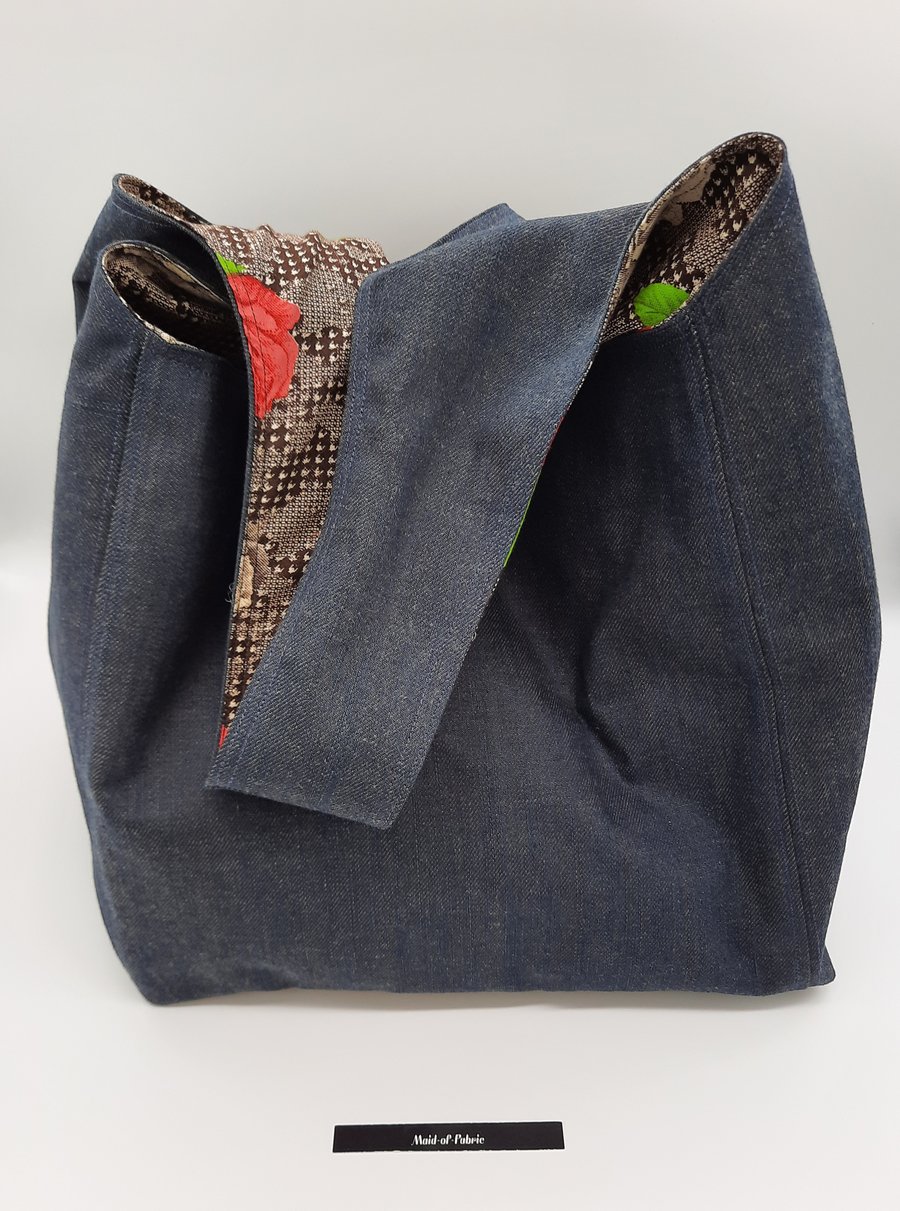 Large denim hand bag with rose cotton lining and magnetic fastening 