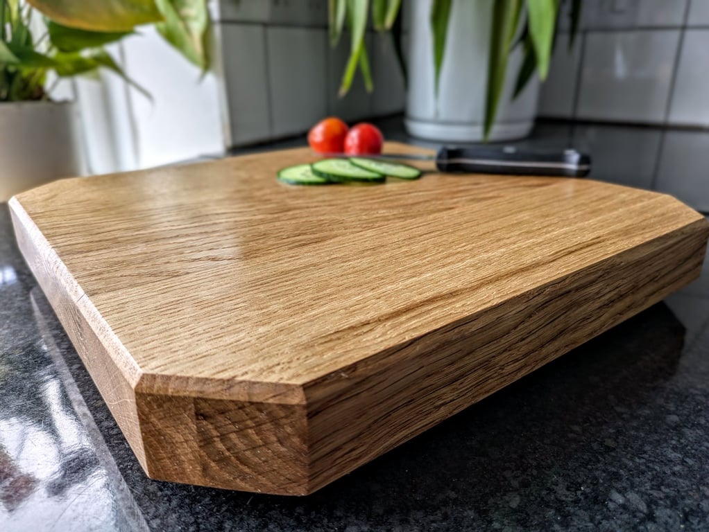 Handmade English Oak Chopping Board with Rubber Feet – Solid Oak Serving Board