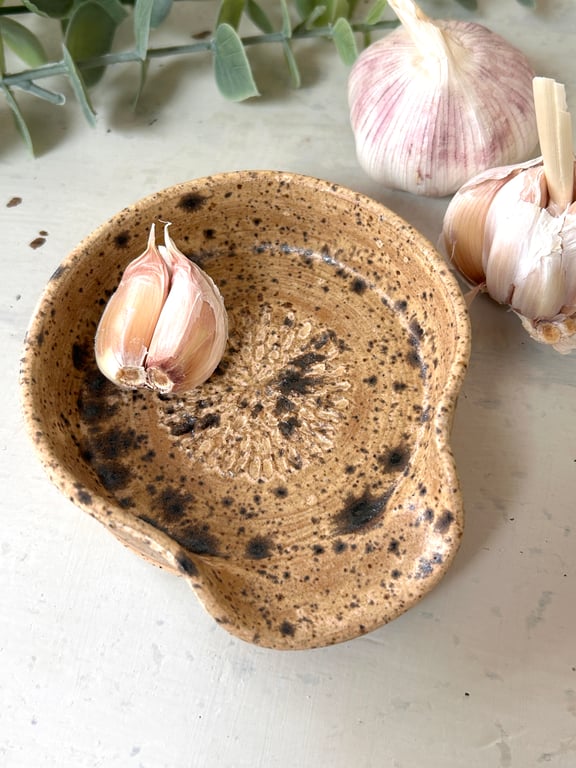 Spoon Rest and Garlic Plate 