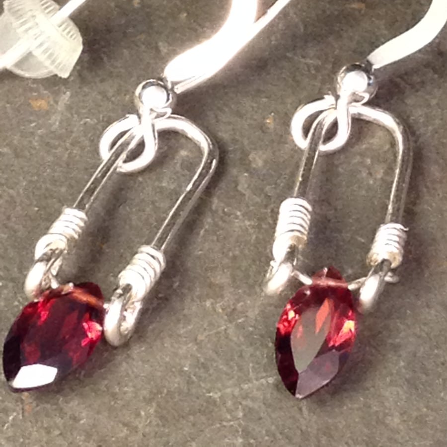Red Garnet Swing Earrings