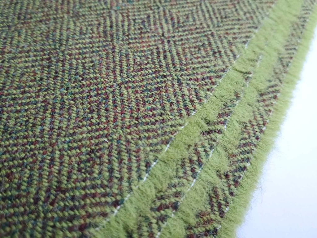 Green wool fabric diamond tweed - remnant