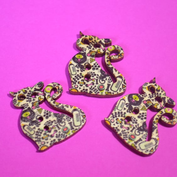 Wooden Cat Buttons Black Pink Green Cartoon 3pk 30x25mm Kitty Pussy Kitten (CT7)