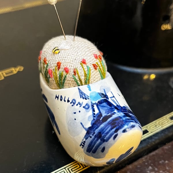 Pin cushion - tiny blue and white Delft clog embroidered with bee and flowers