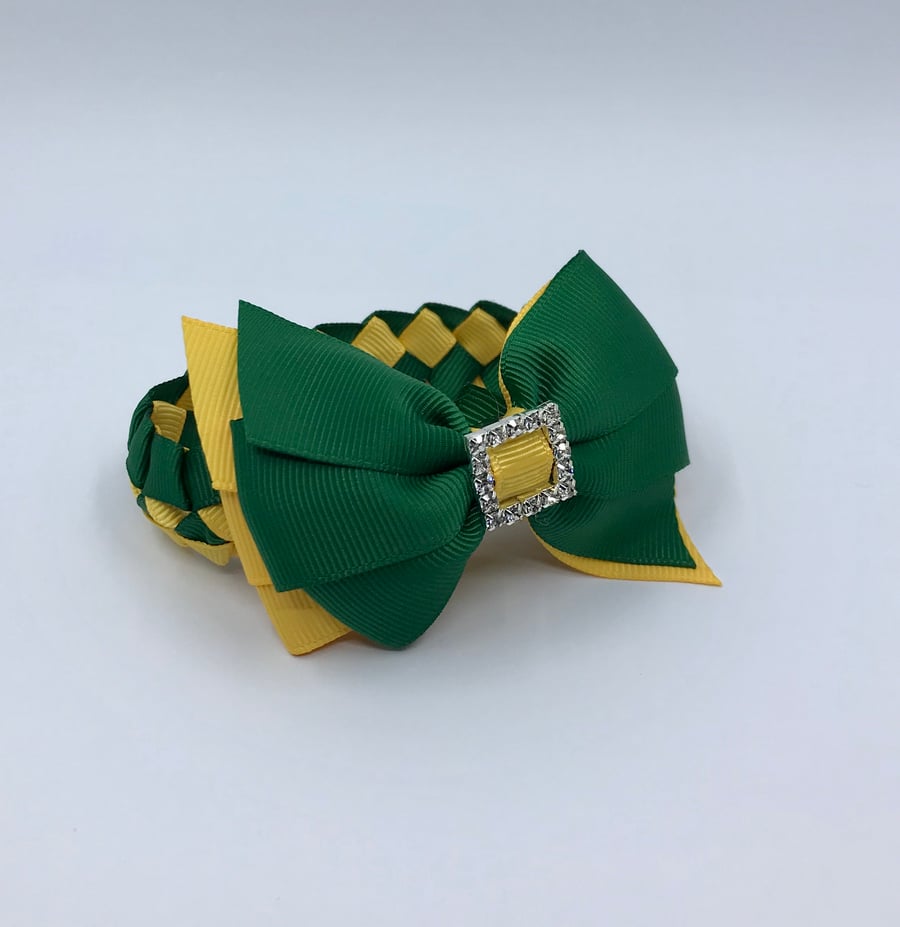 School Forest Green and yellow Gold Pleated Bun Wrap