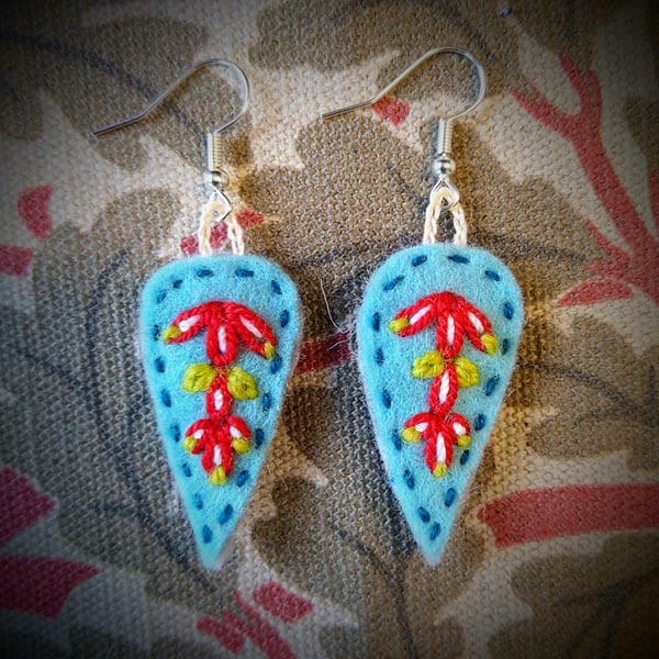 Hand embroidered pure wool felt earrings 