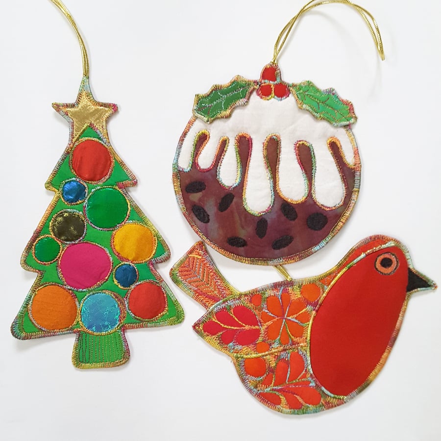 Christmas Hanging Decoration Trio Gift Box Christmas Tree & Pudding & Robin 