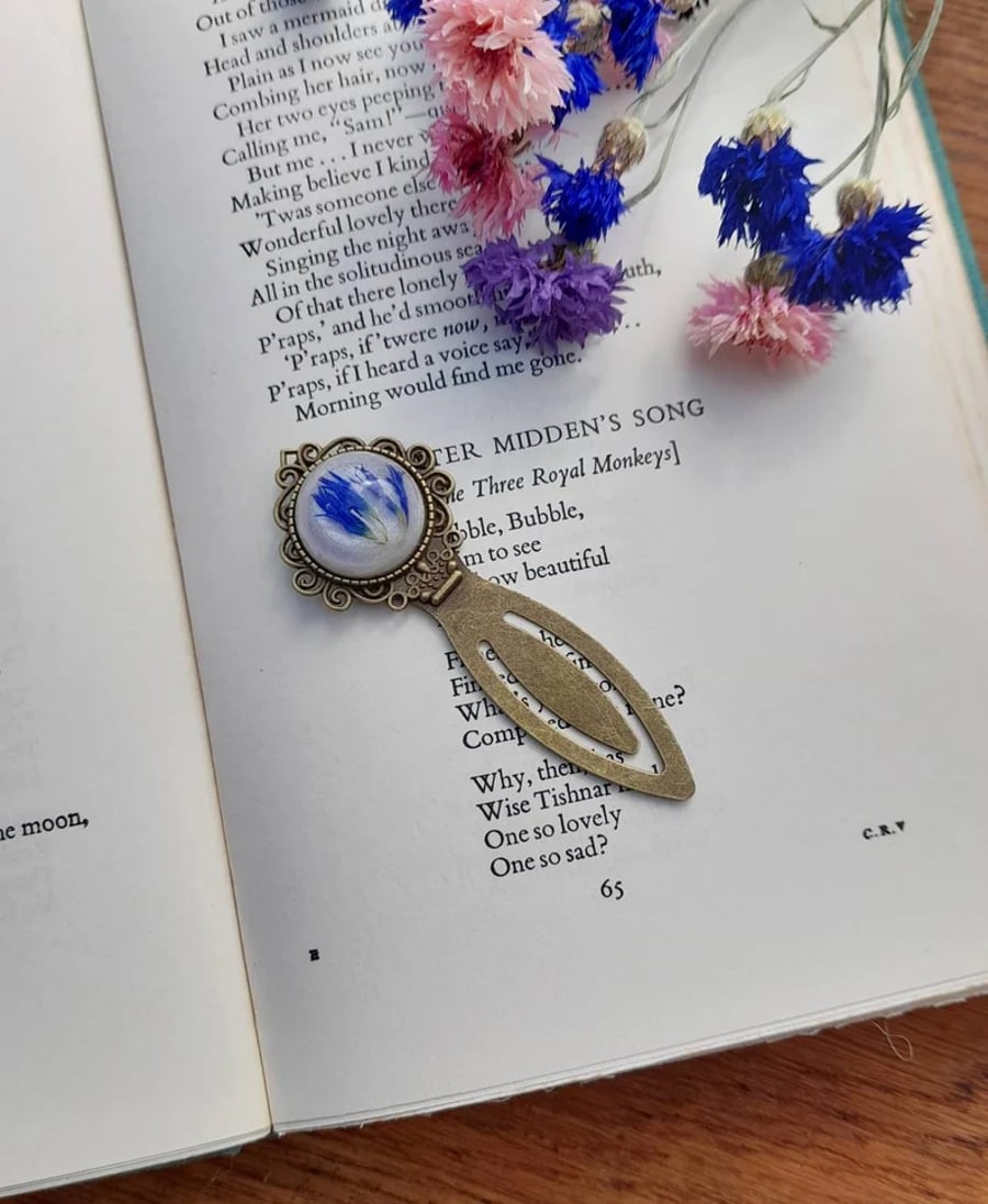 cornflower bookmark, real flower bookmarks, book lover gift, bookworm gift