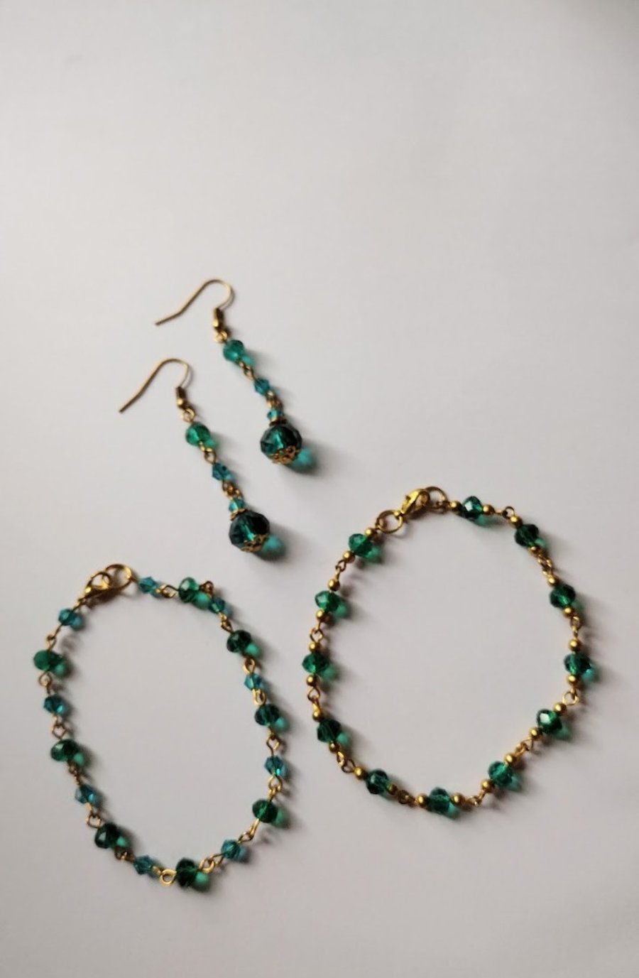 Deep green bracelet and earrings set, jewellery set