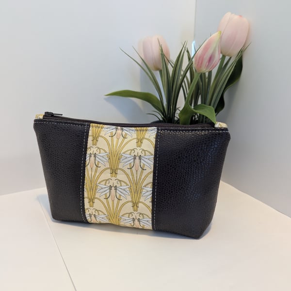 Pelican make-up bag 'Dragonfly' 