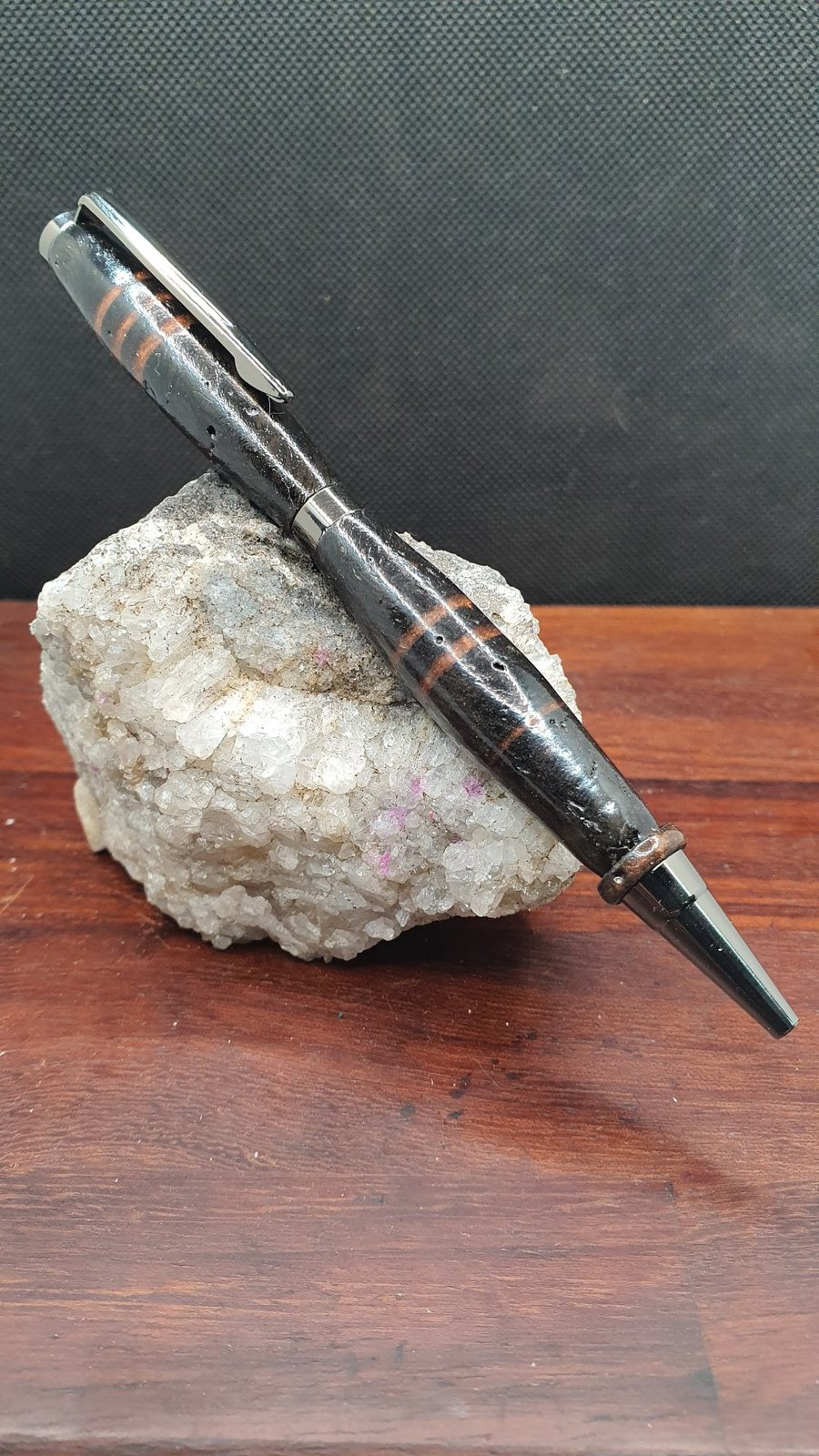 Bog oak pen No1